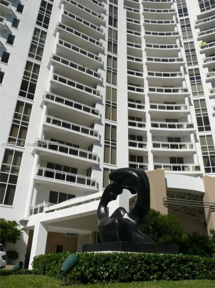 901 Brickell Key Blvd #2001, Miami FL 33131