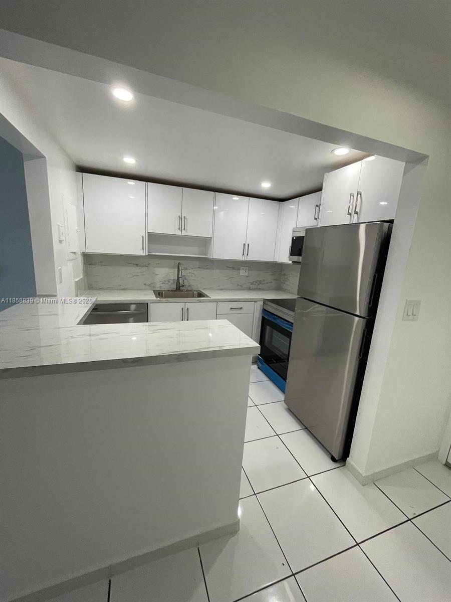 Property photo # 8
