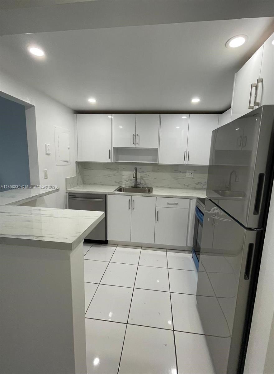 Property photo # 2