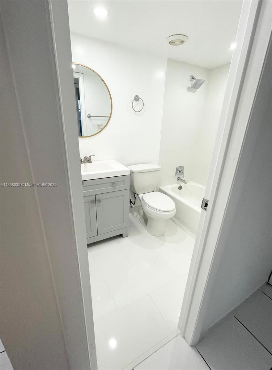 Property photo # 6