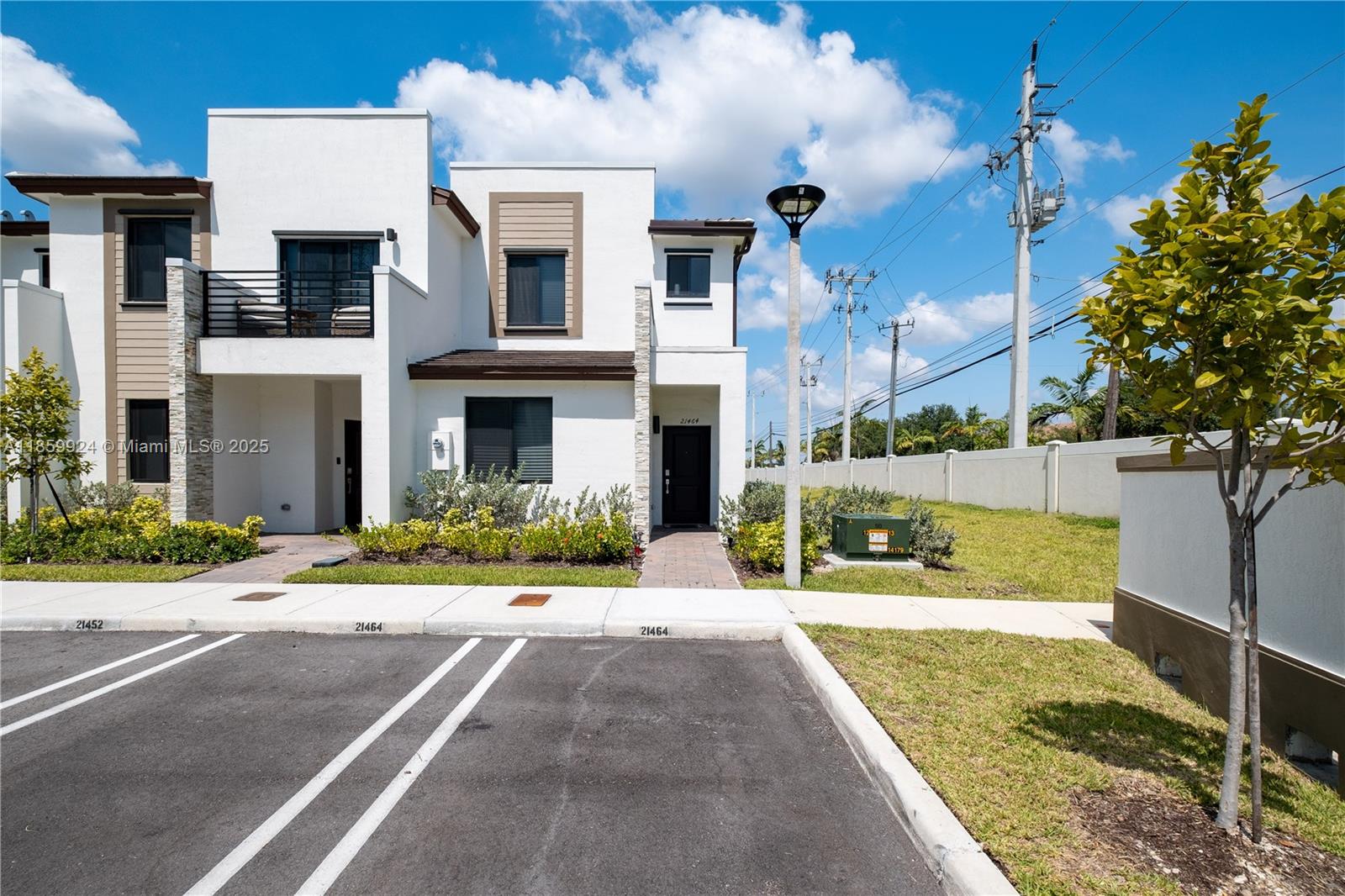 Property photo # 0