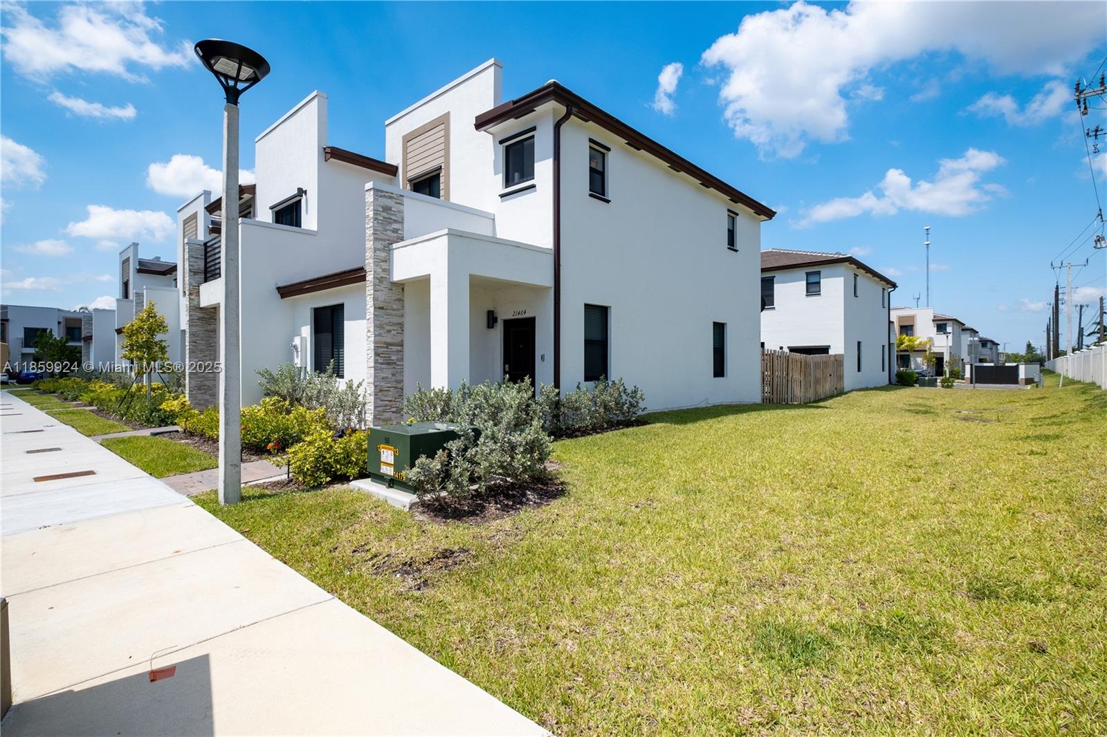 Property photo # 4