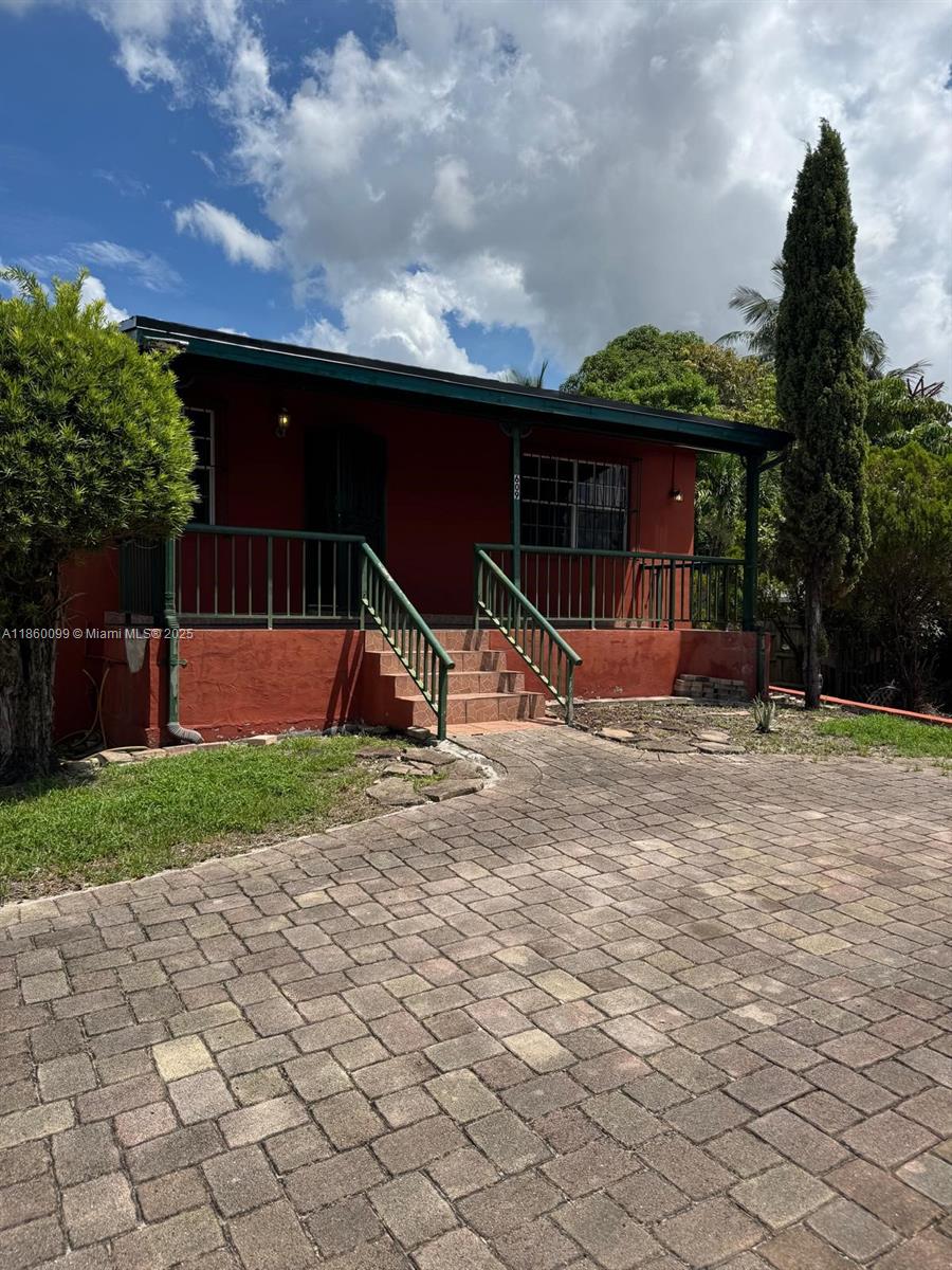 Property photo # 0