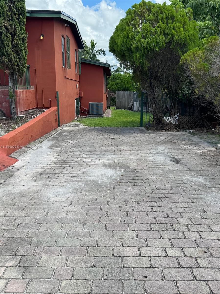 Property photo # 6