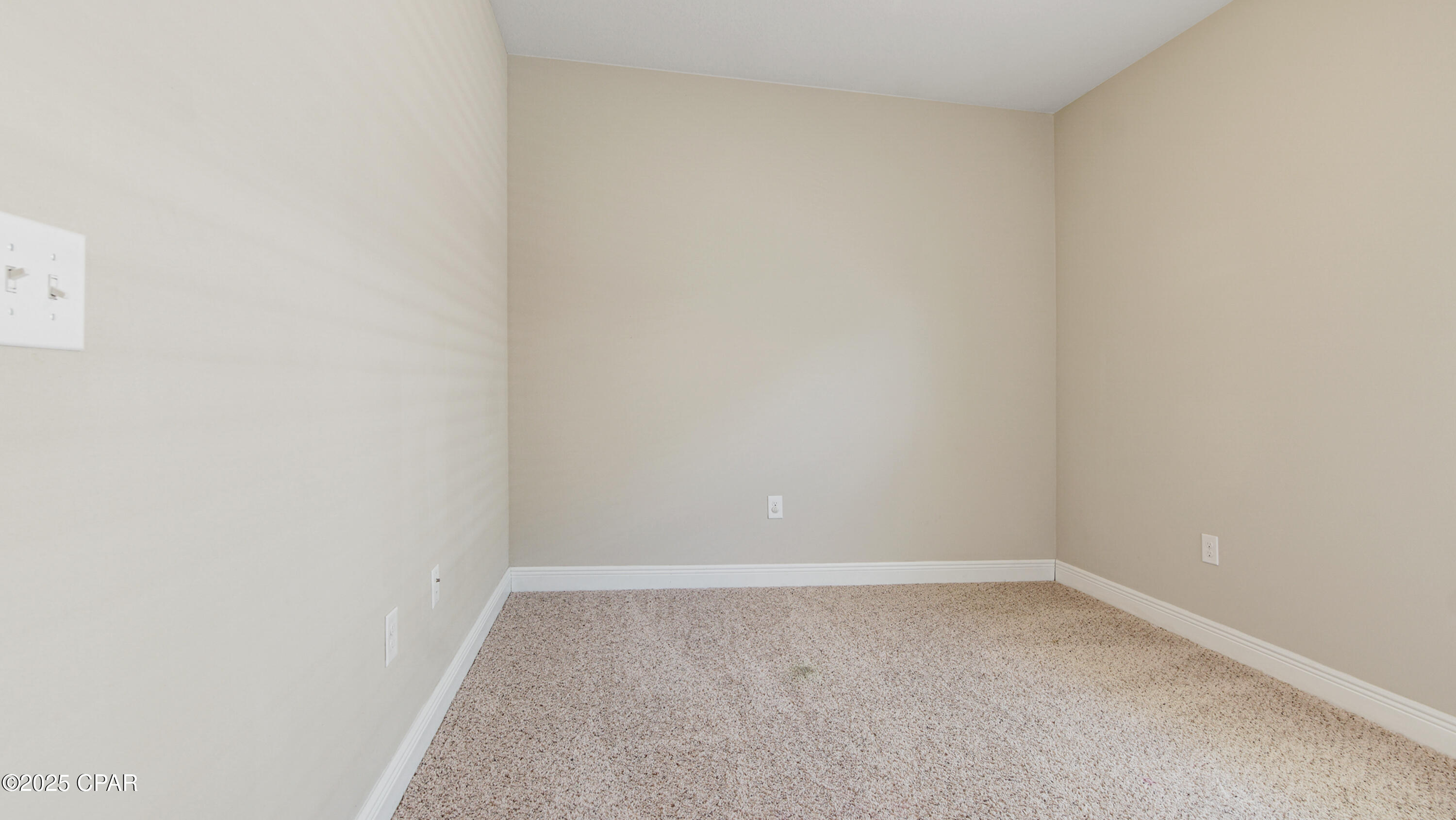 Image 60 For 221 Shoreview Drive