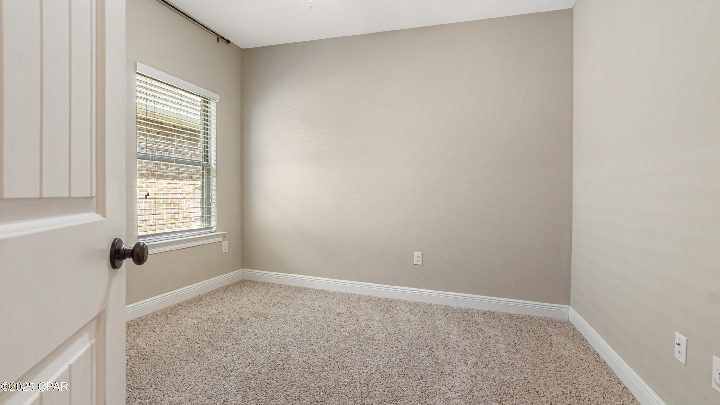 Image 62 For 221 Shoreview Drive