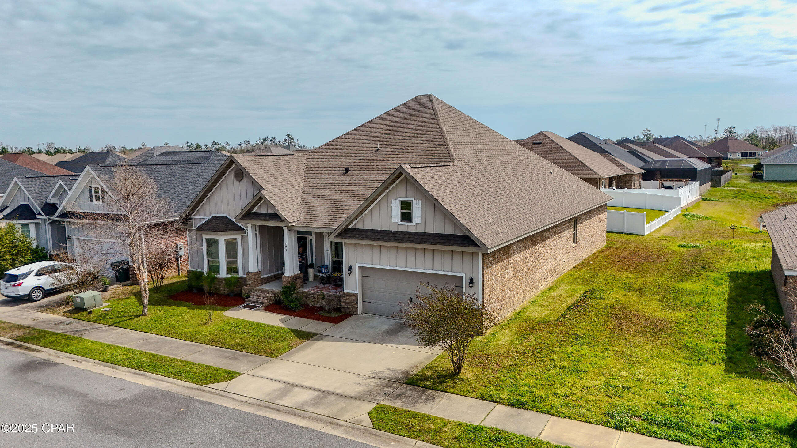 Image 67 For 221 Shoreview Drive