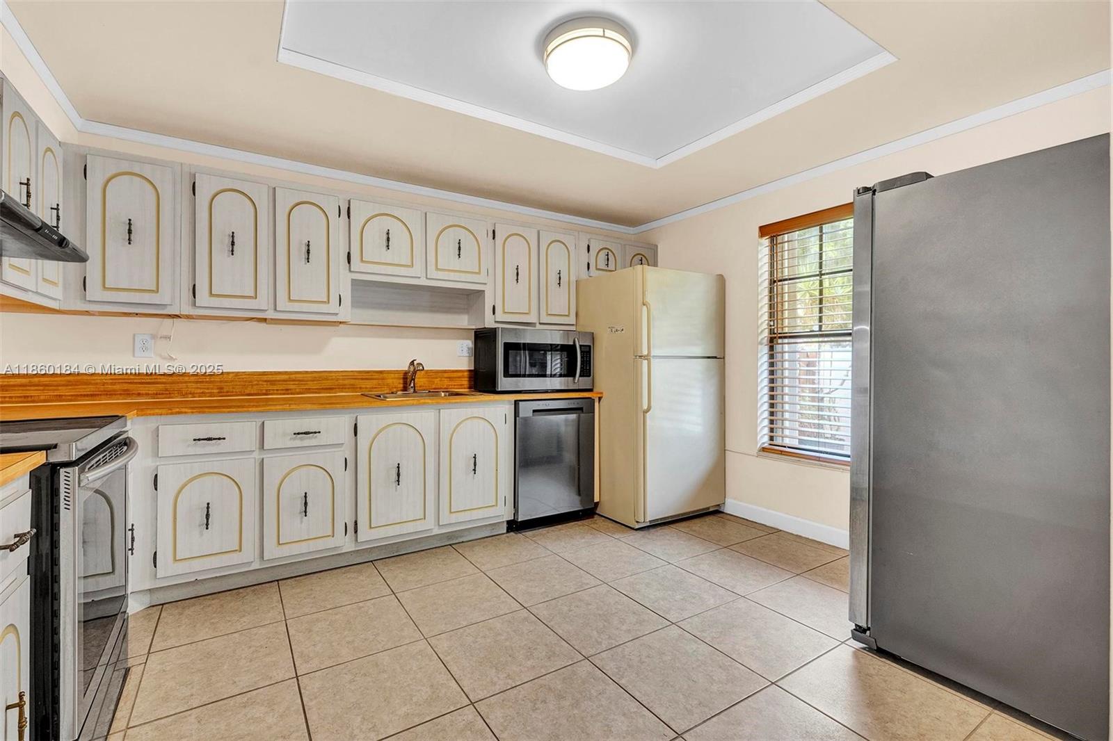 Property photo # 3