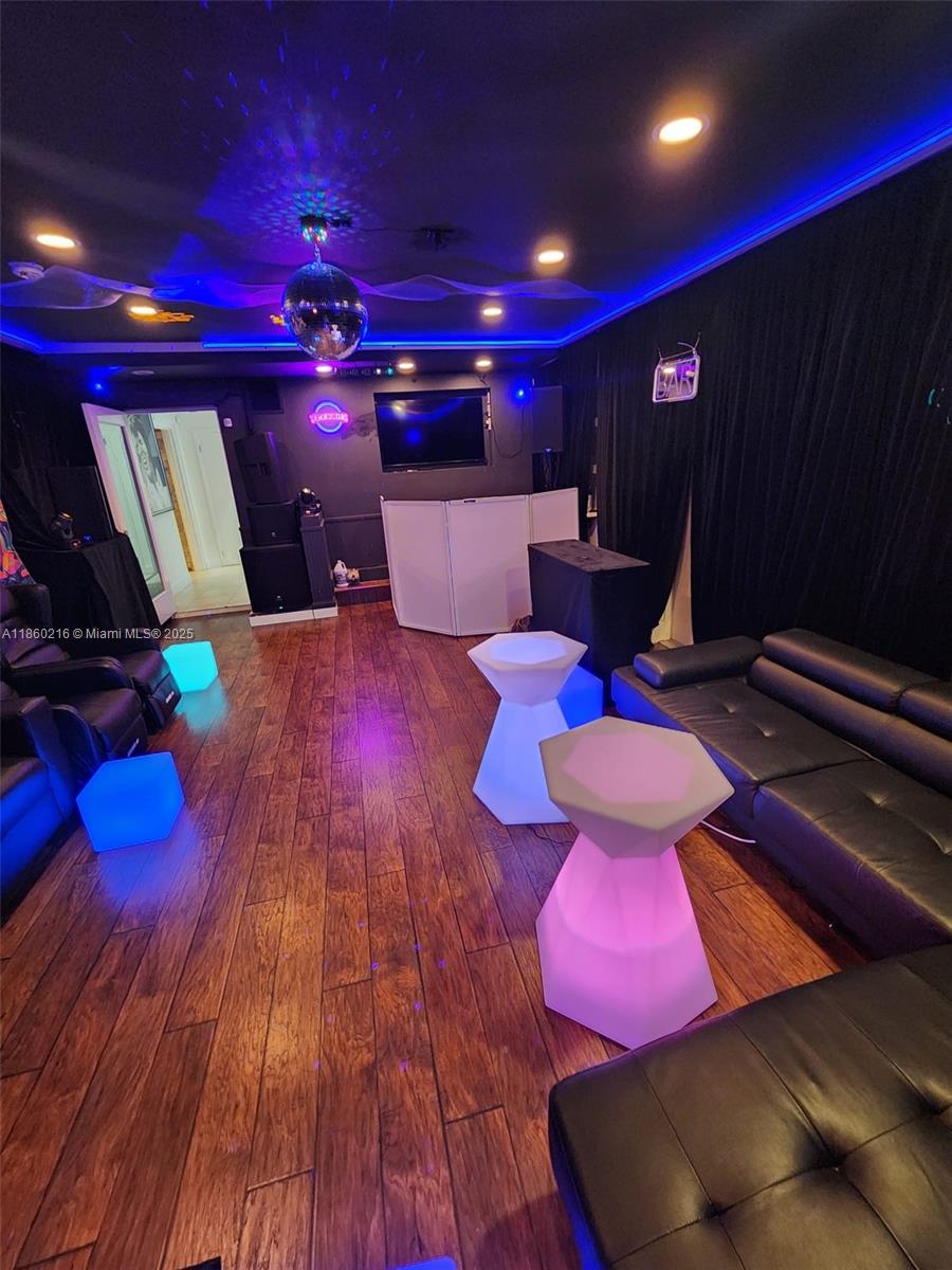 Property photo # 6