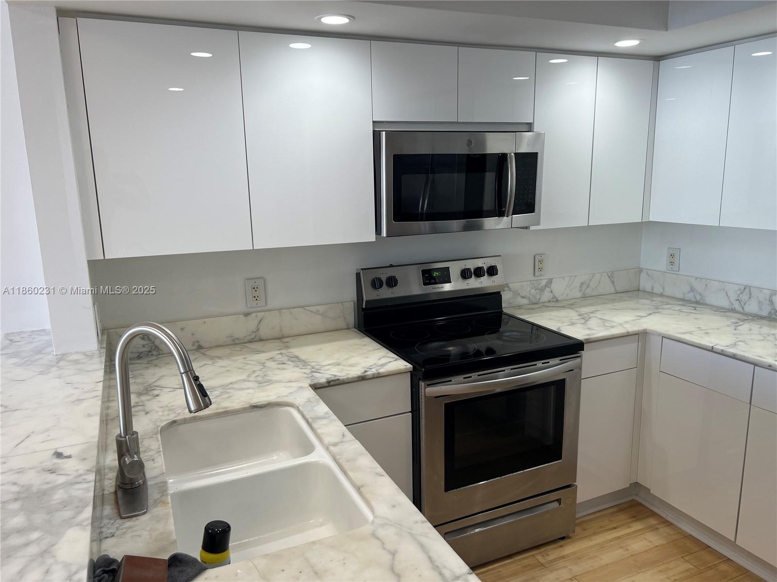 Property photo # 9