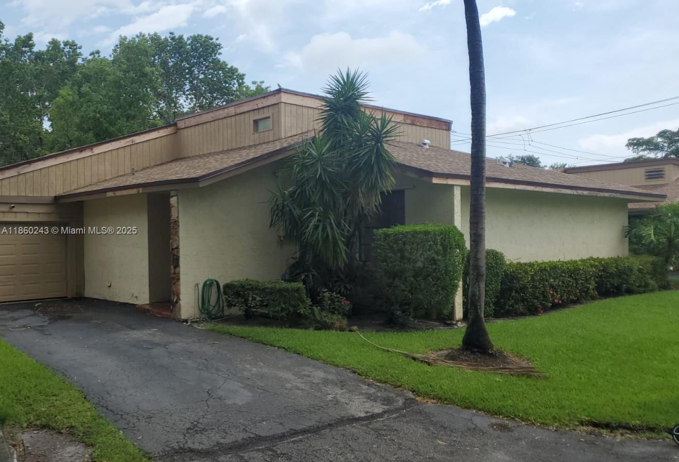 Property photo # 0