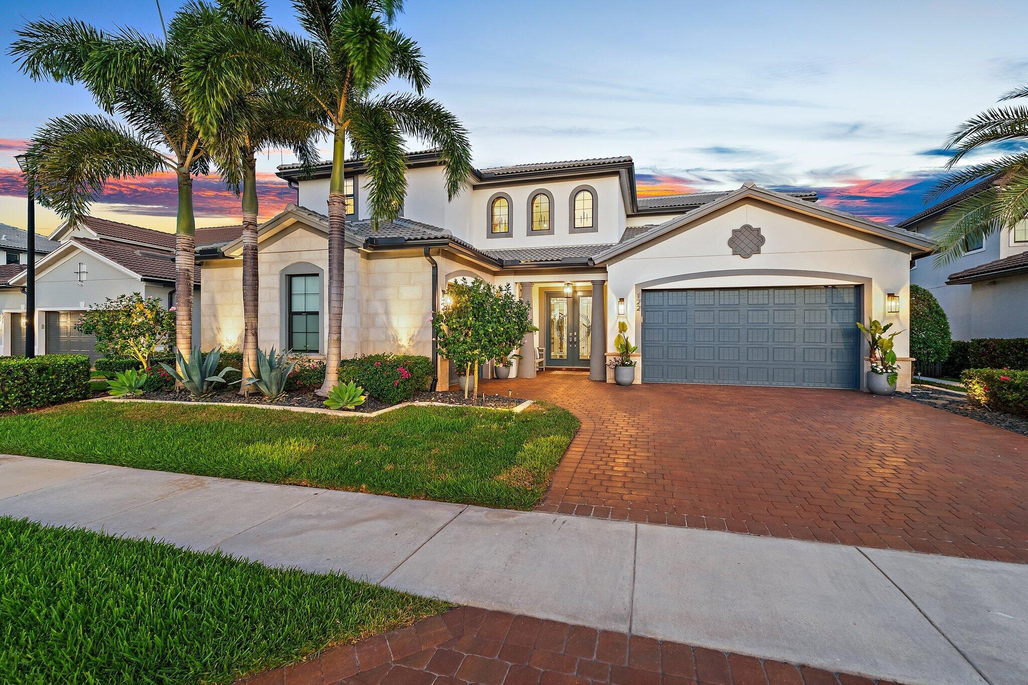 Image to showcase the property located at 122 Cerulean Key Way