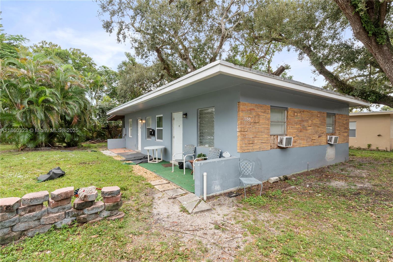 Property photo # 0