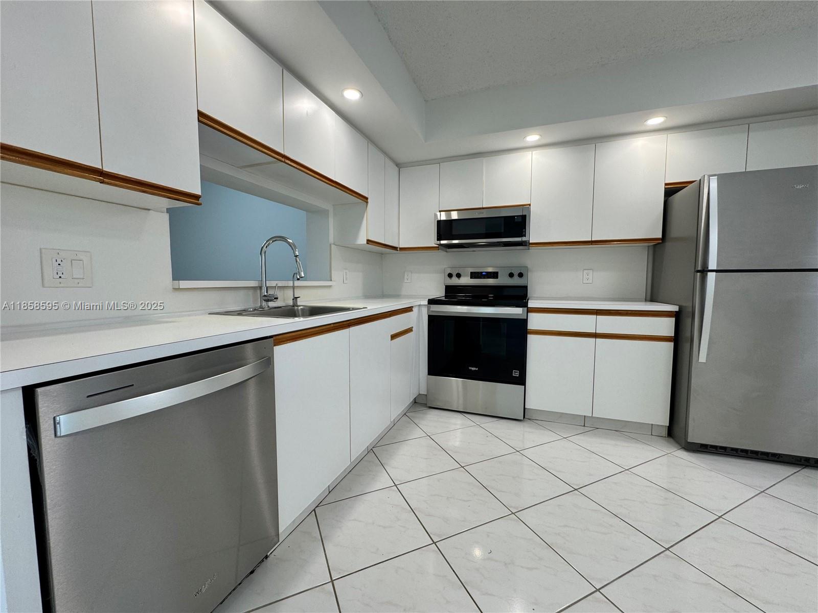 Property photo # 8