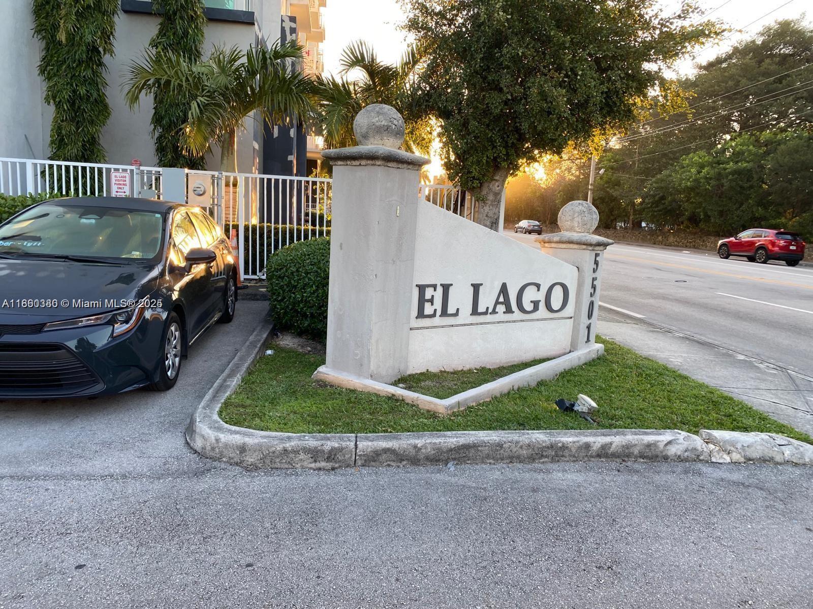 El Lago Condo