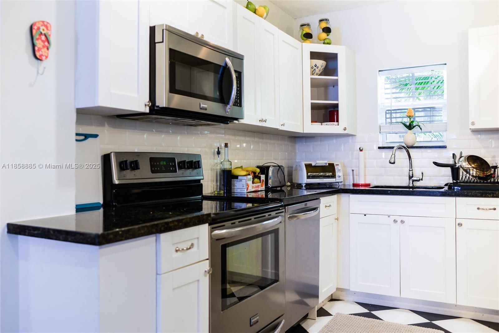 Property photo # 4
