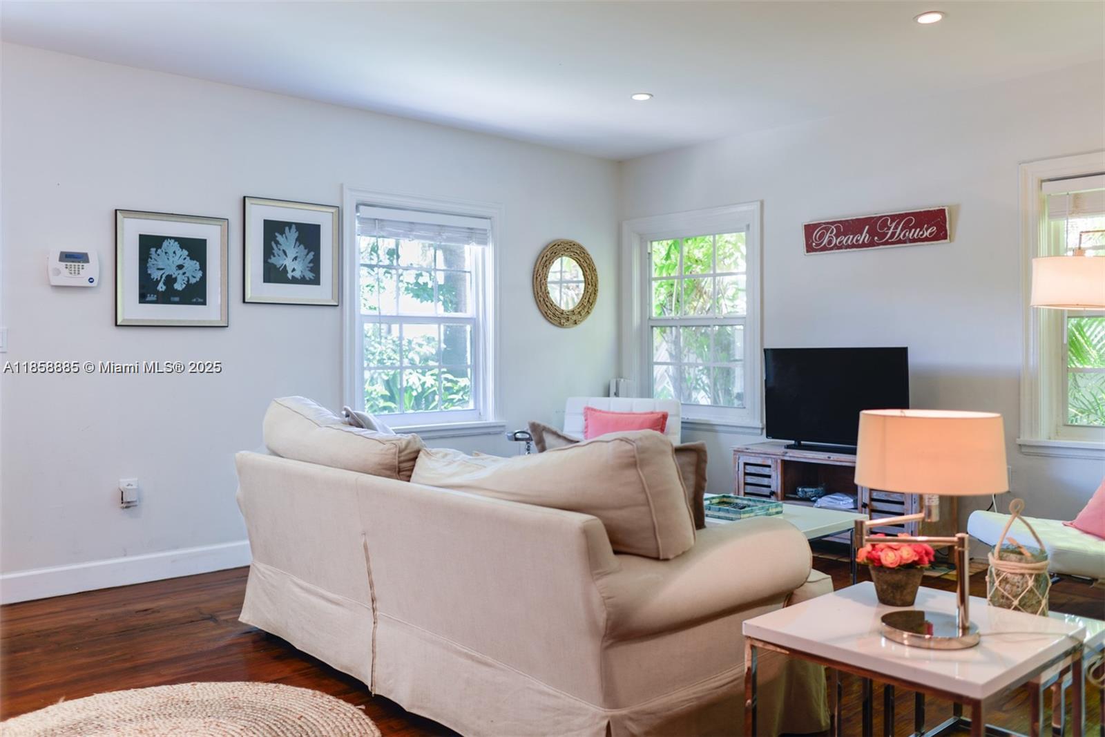 Property photo # 6