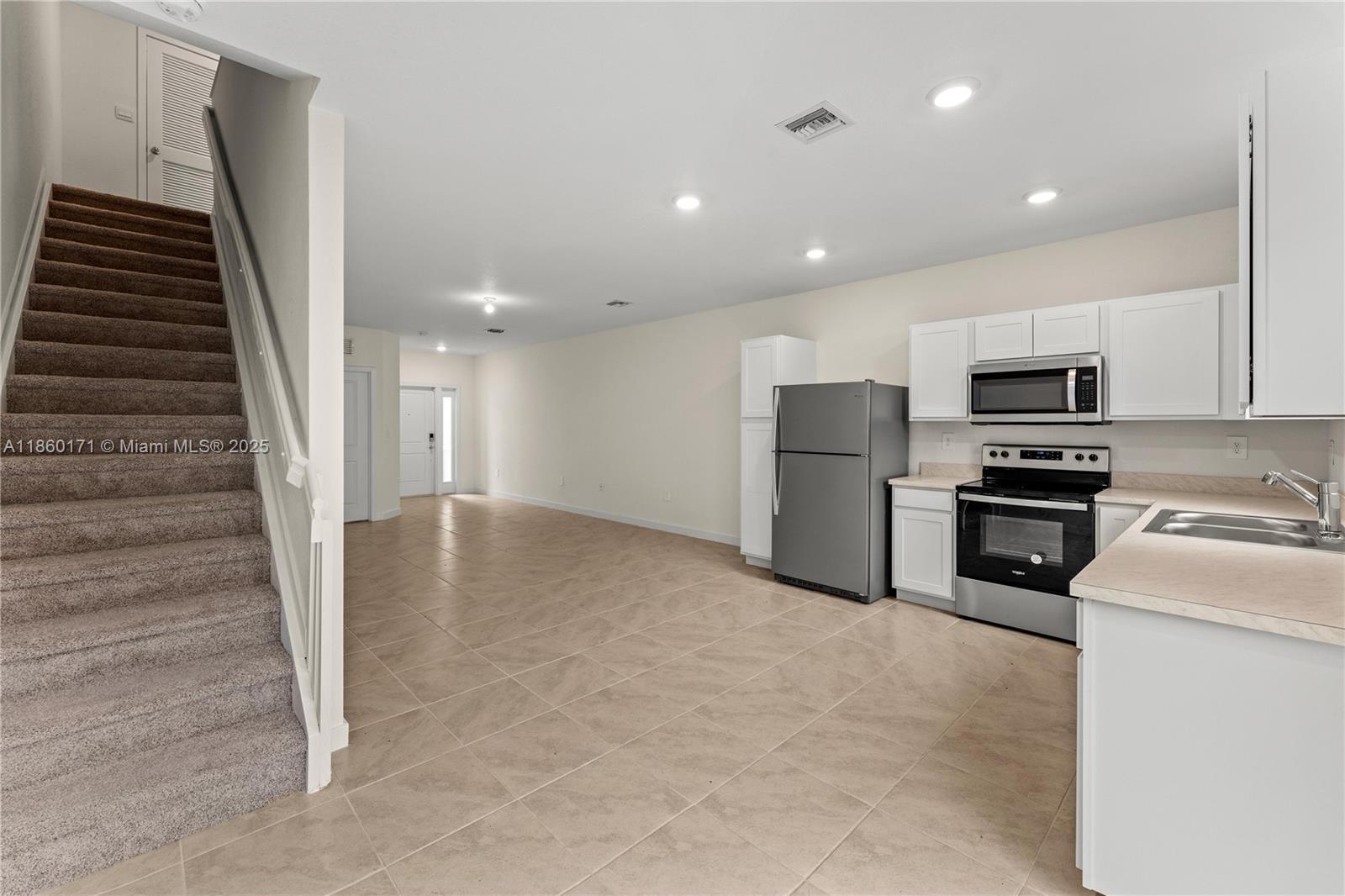 Property photo # 7
