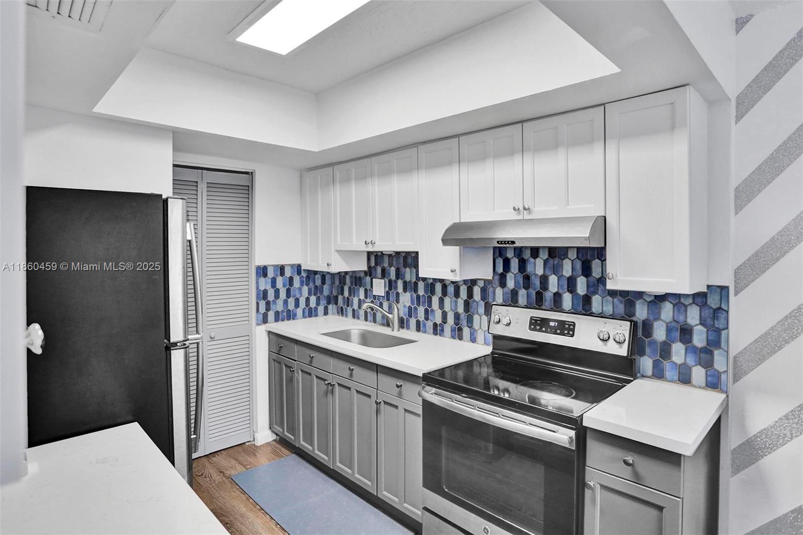 Property photo # 2