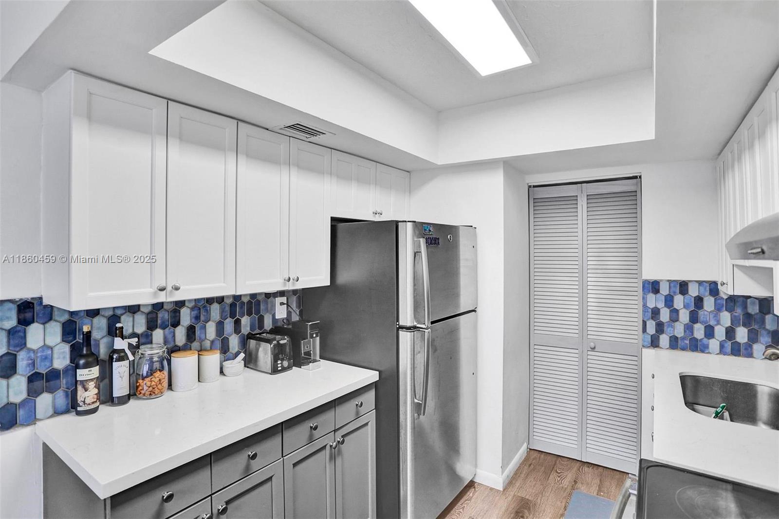 Property photo # 9
