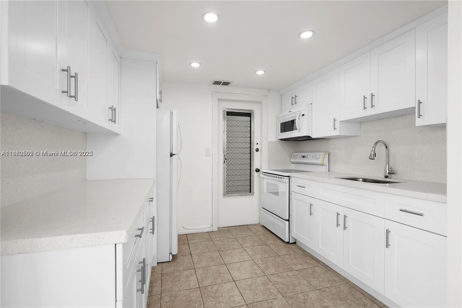 Property photo # 4