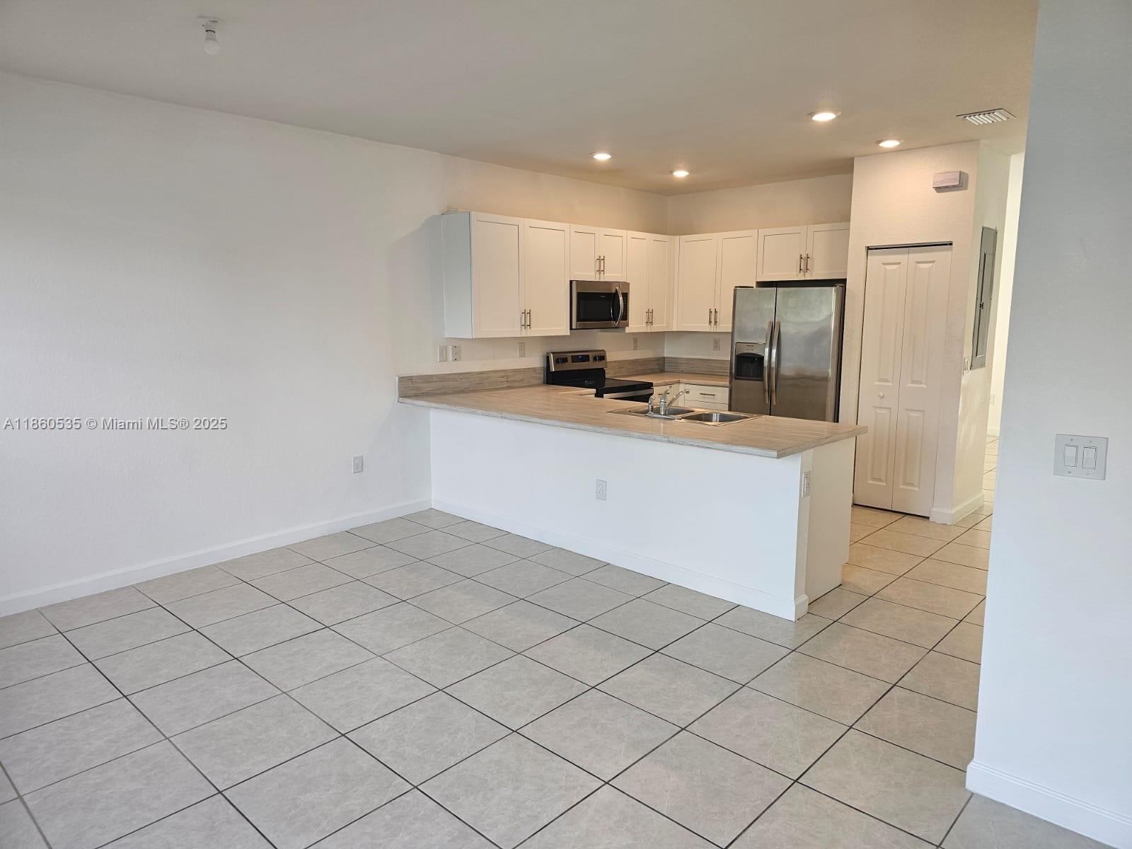 Property photo # 8