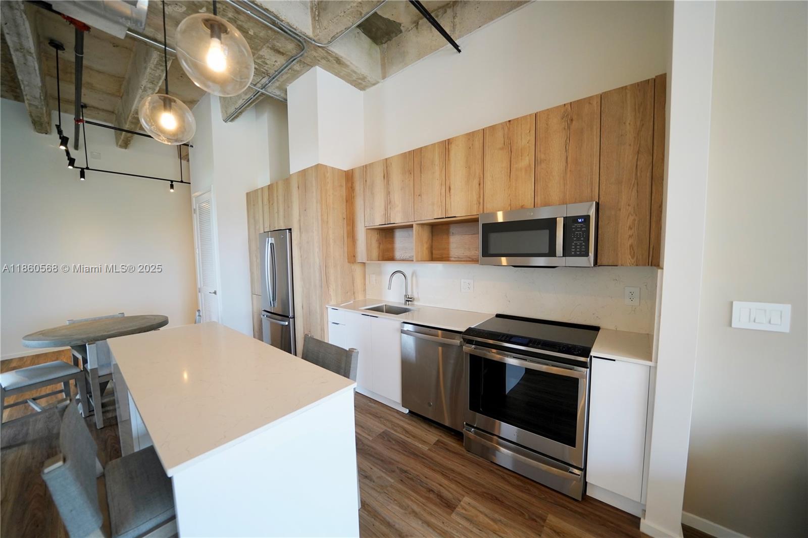 Property photo # 0