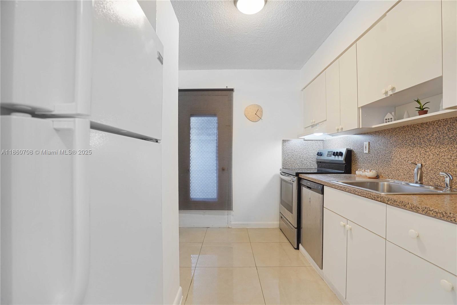 Property photo # 6