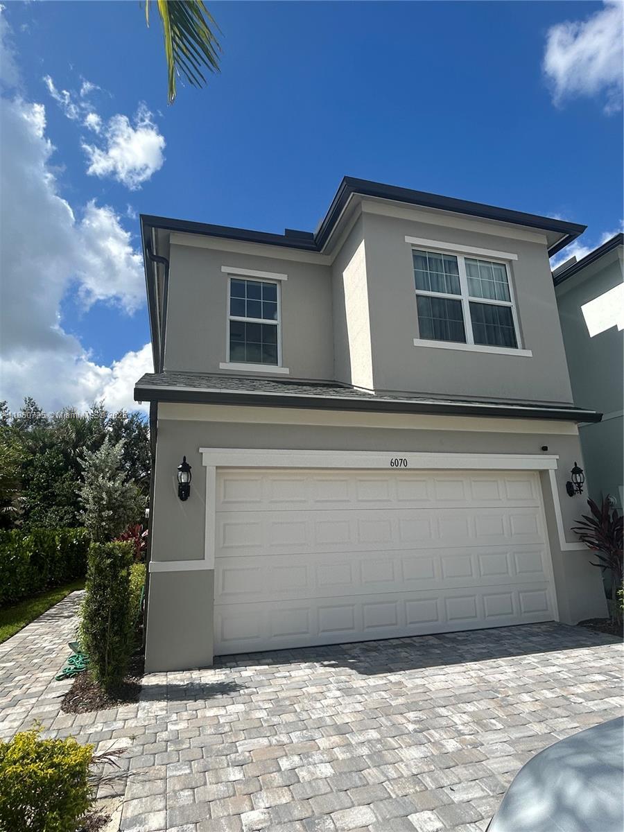 Property photo # 0