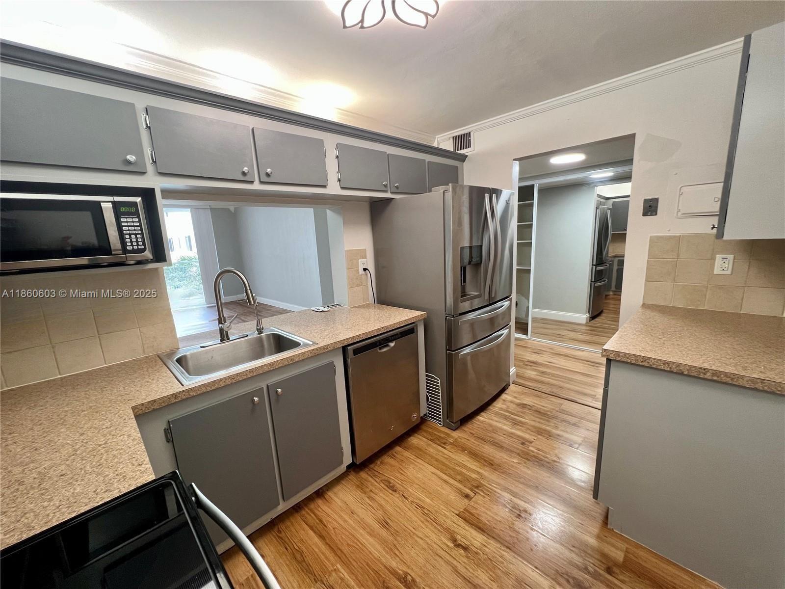 Property photo # 9