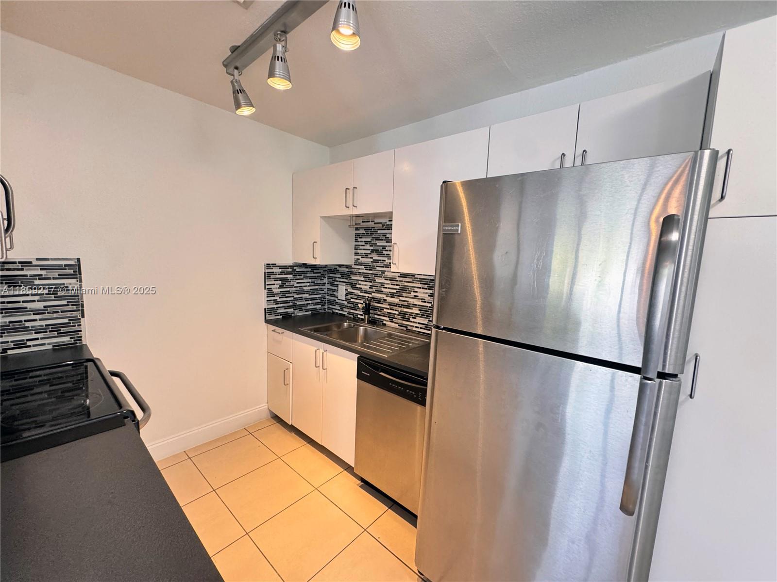 1400 N 70th Way 1