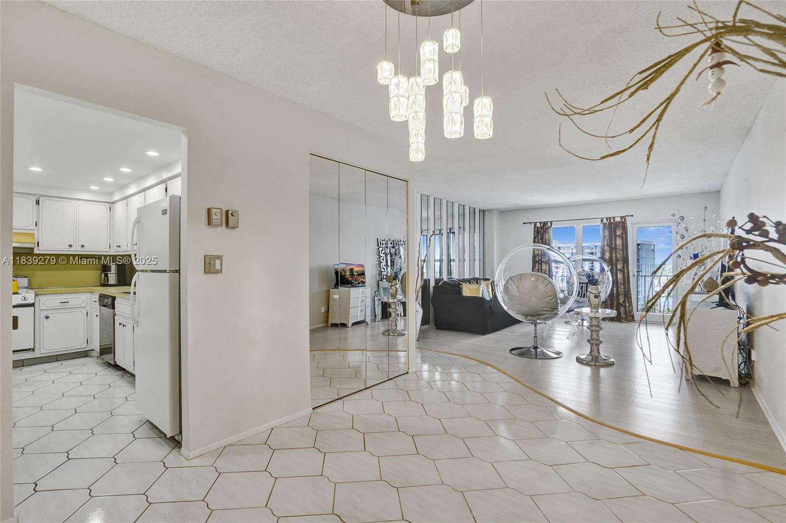 405 N Ocean Blvd 815