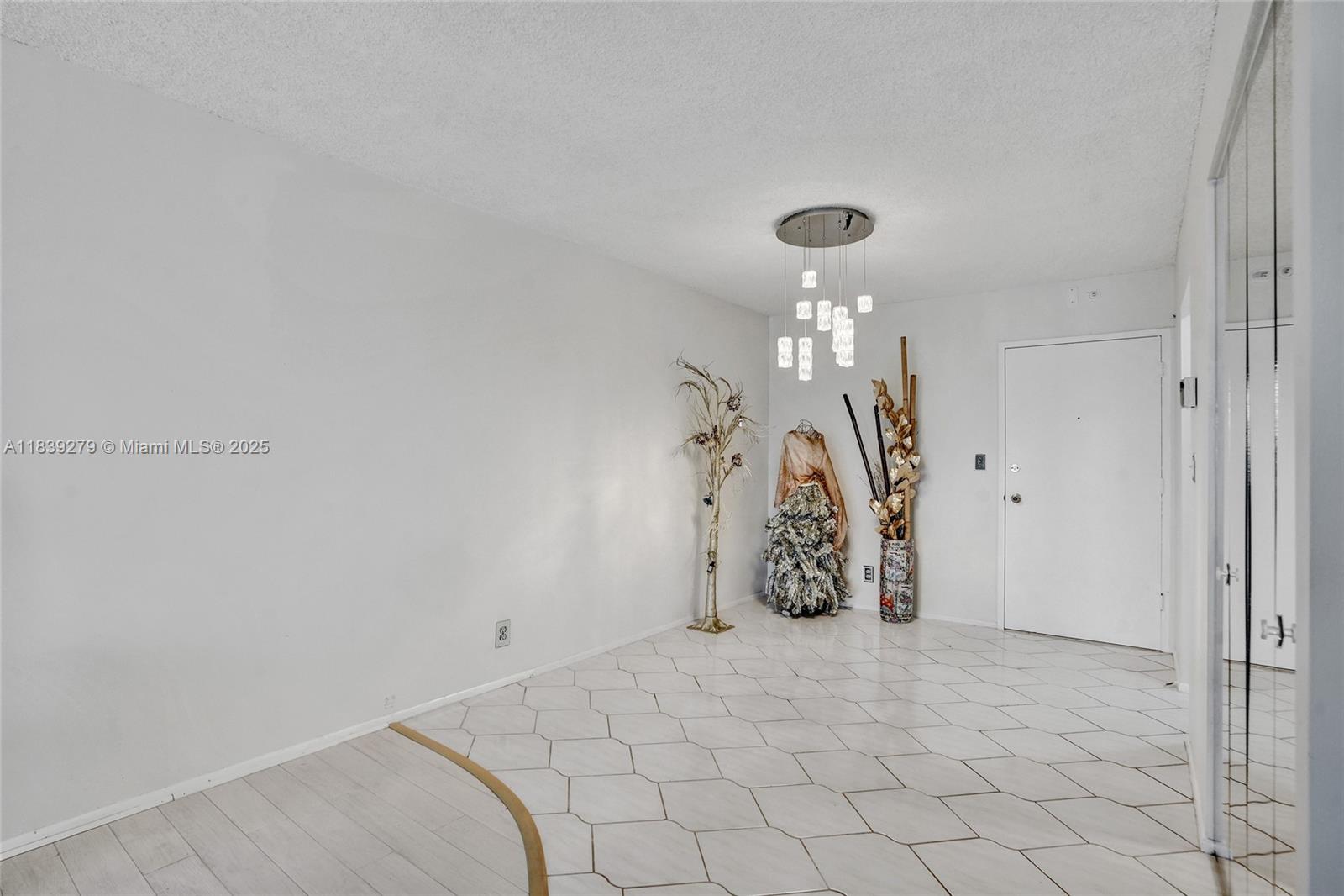 405 N Ocean Blvd 815
