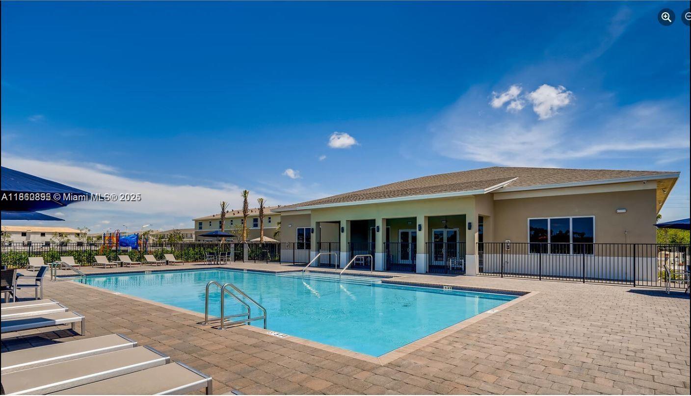 Property photo # 9