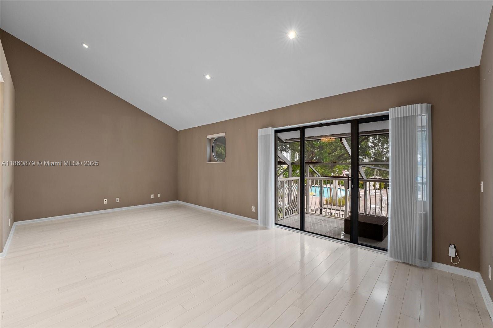 Property photo # 7