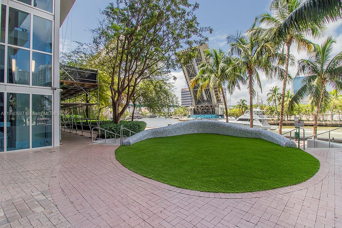 Property photo # 4