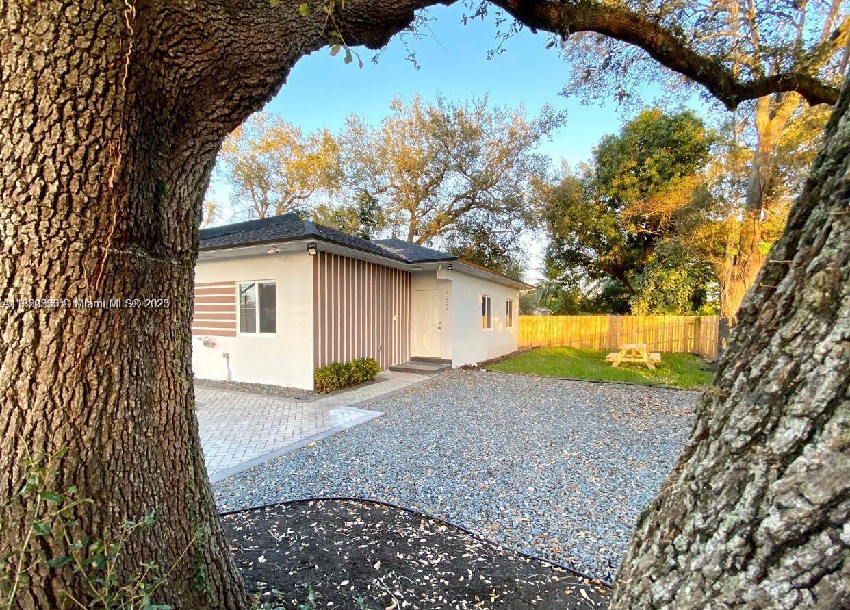 Property photo # 6