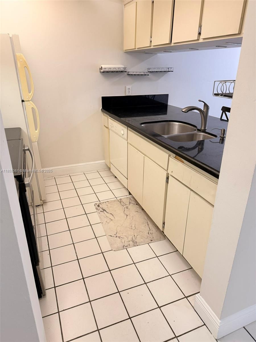 Property photo # 2