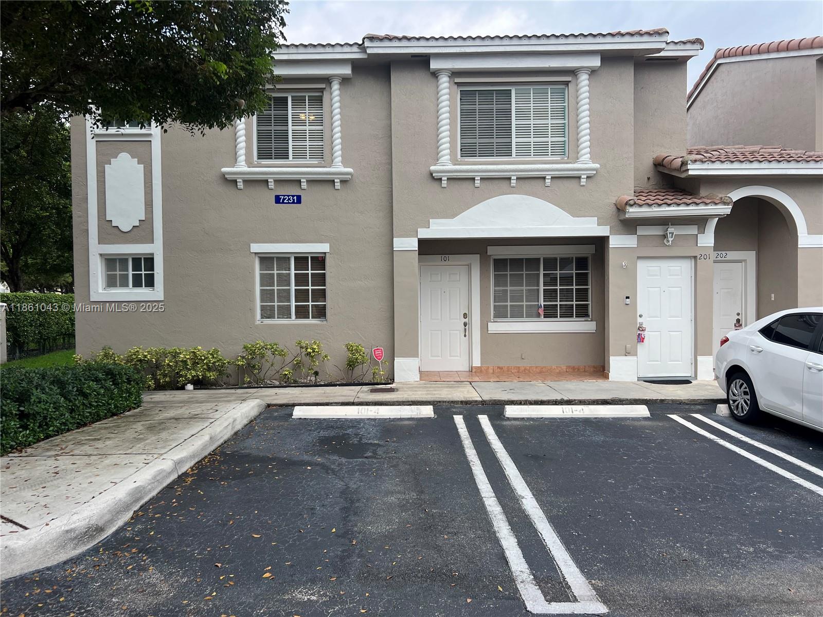 Property photo # 0