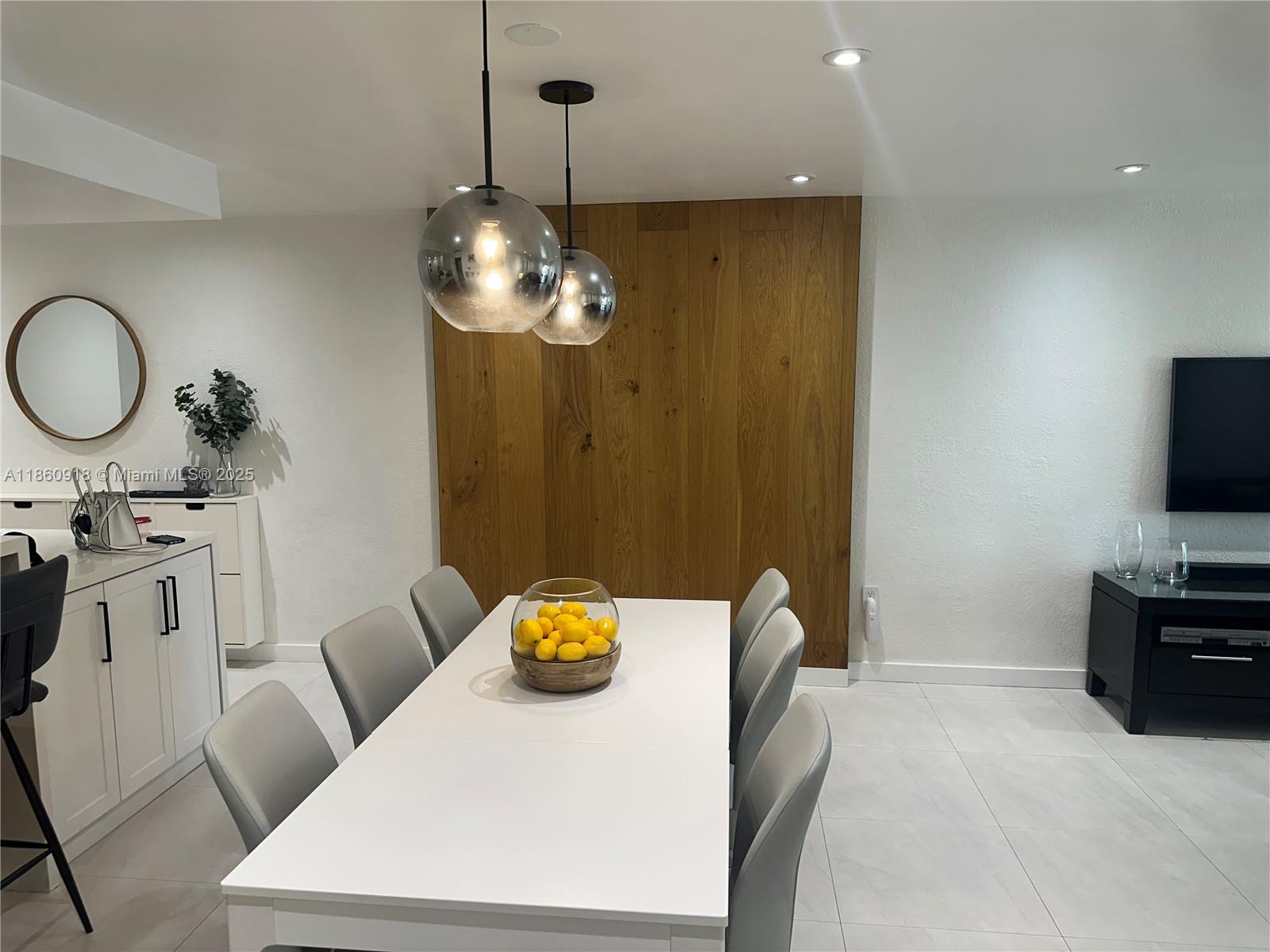 Property photo # 6