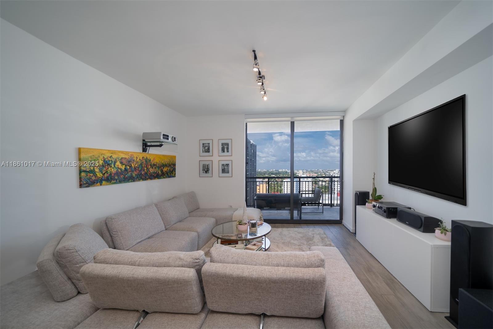 Property photo # 7