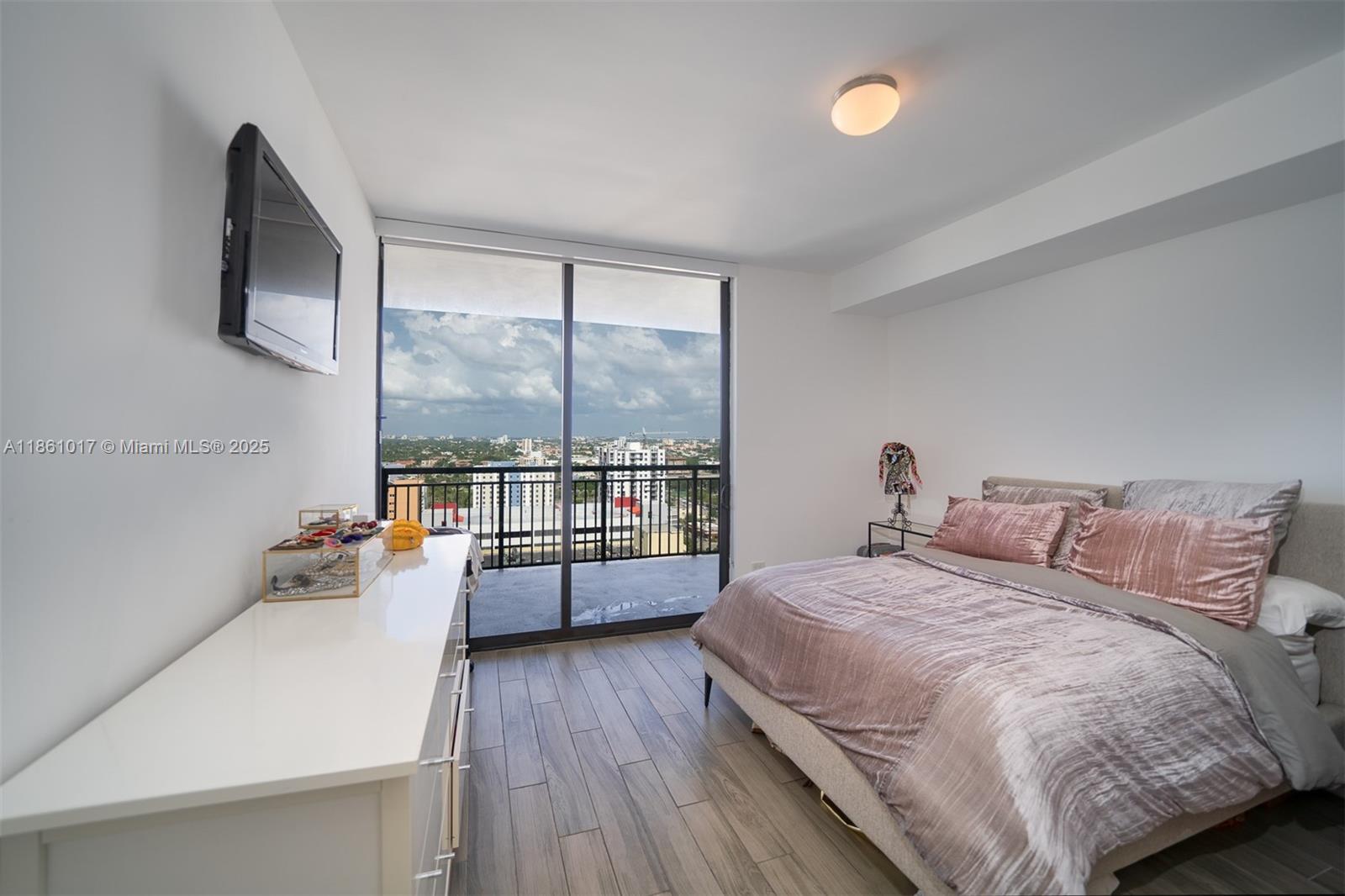 Property photo # 6