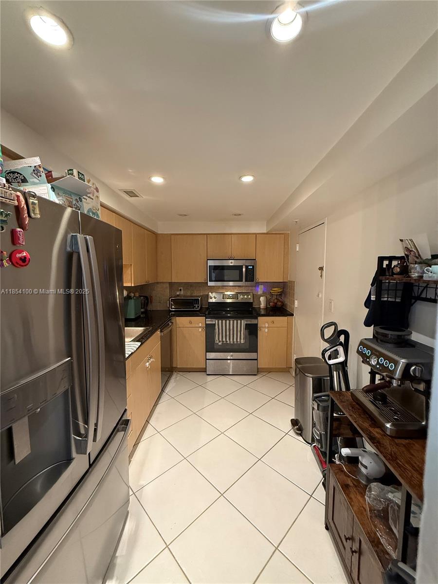 Property photo # 6