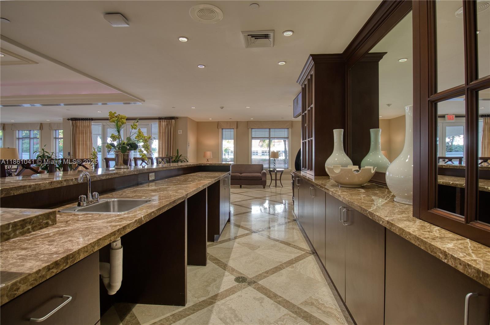 19900 E Country Club Dr #TS06, Aventura FL 33180