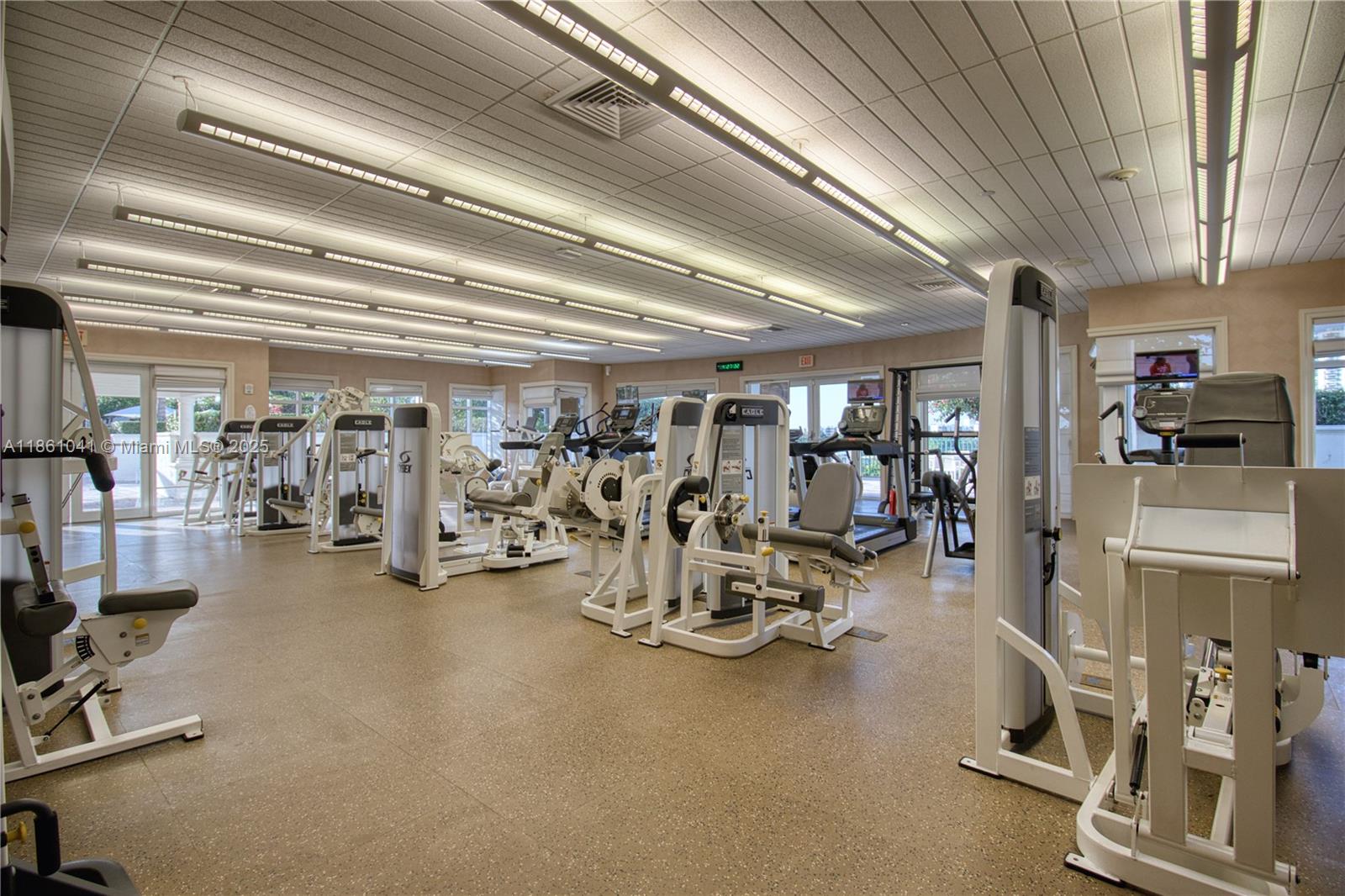 19900 E Country Club Dr #TS06, Aventura FL 33180