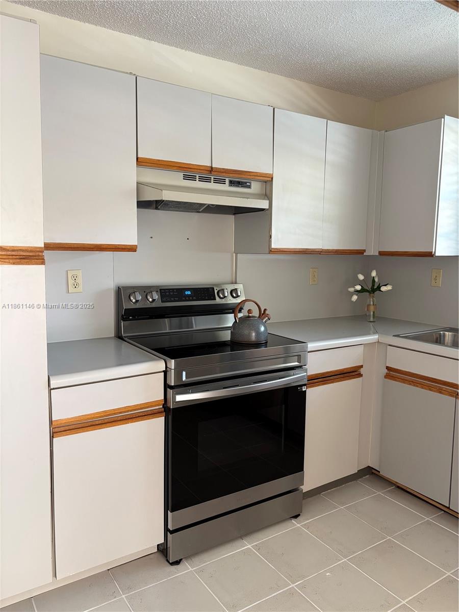 Property photo # 8