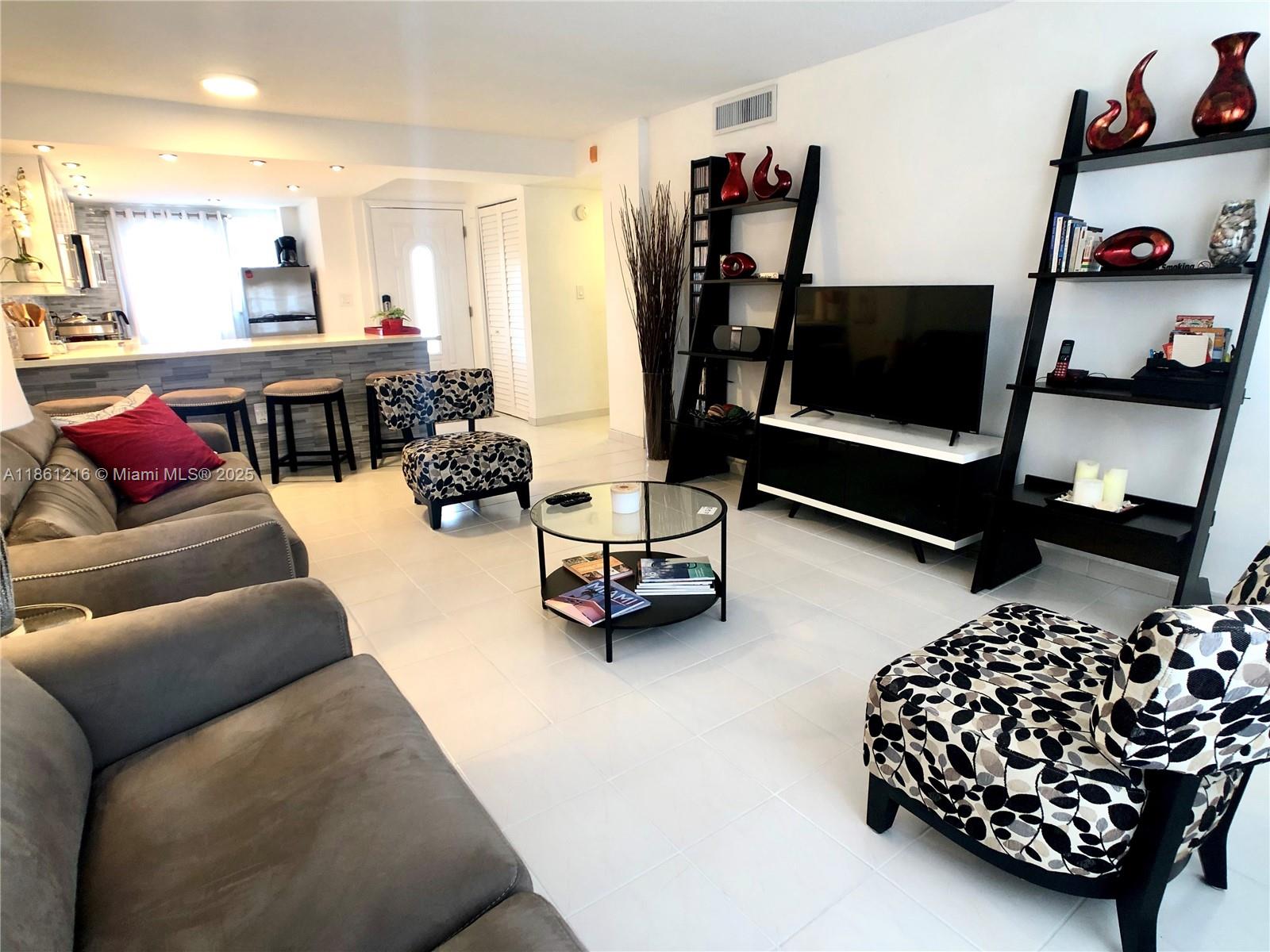 Property photo # 8