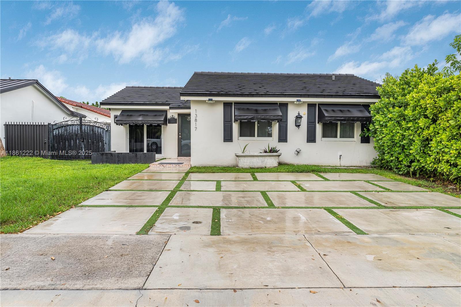 Property photo # 0