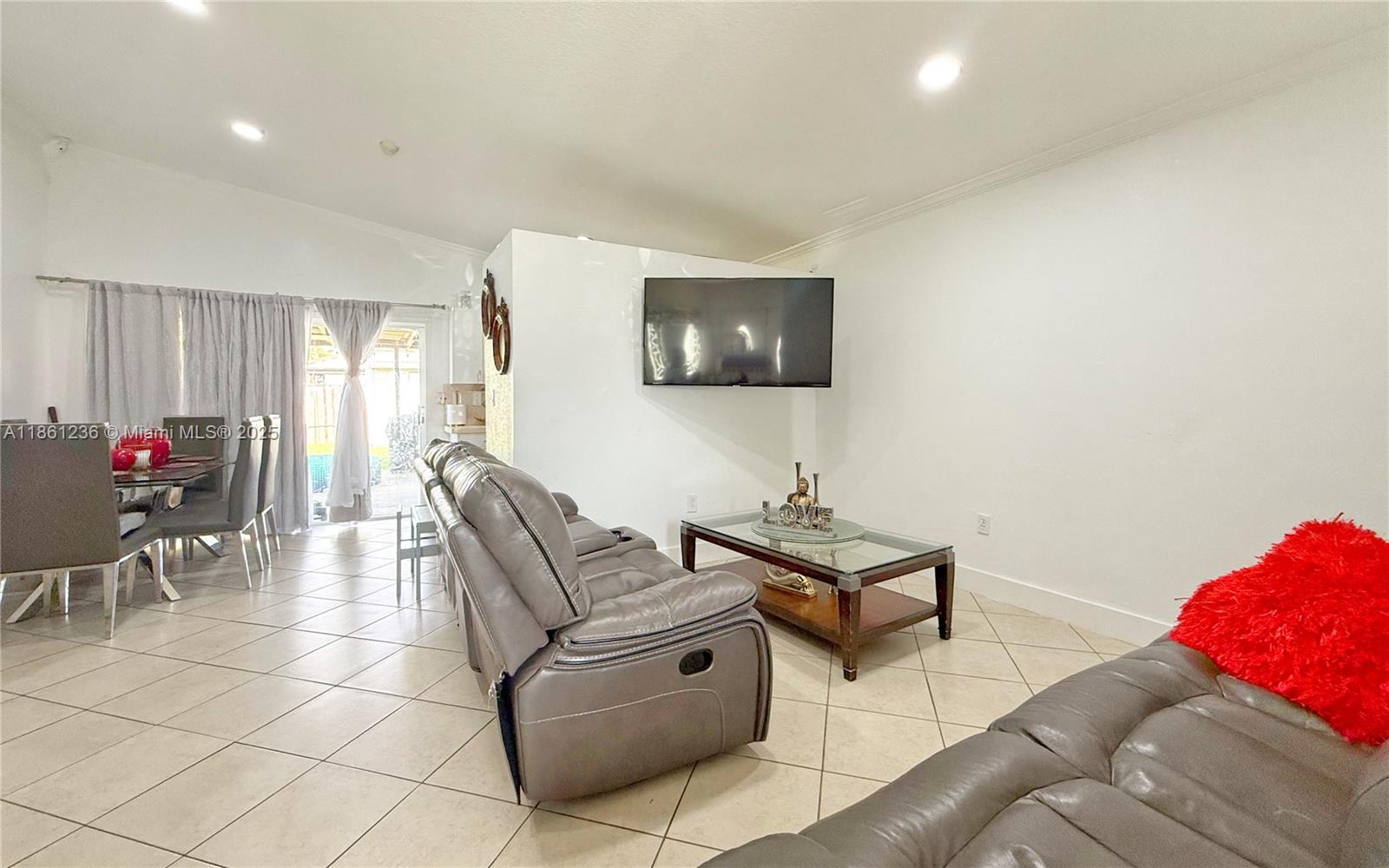 Property photo # 3