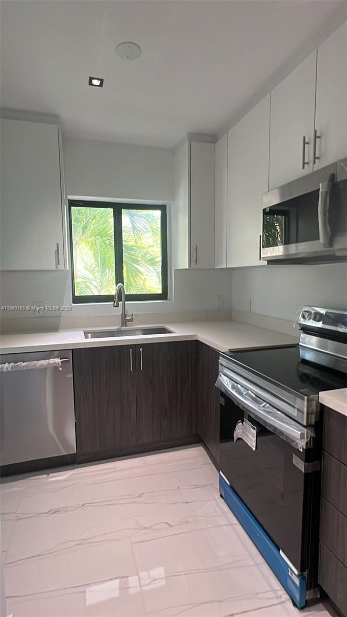 Property photo # 9